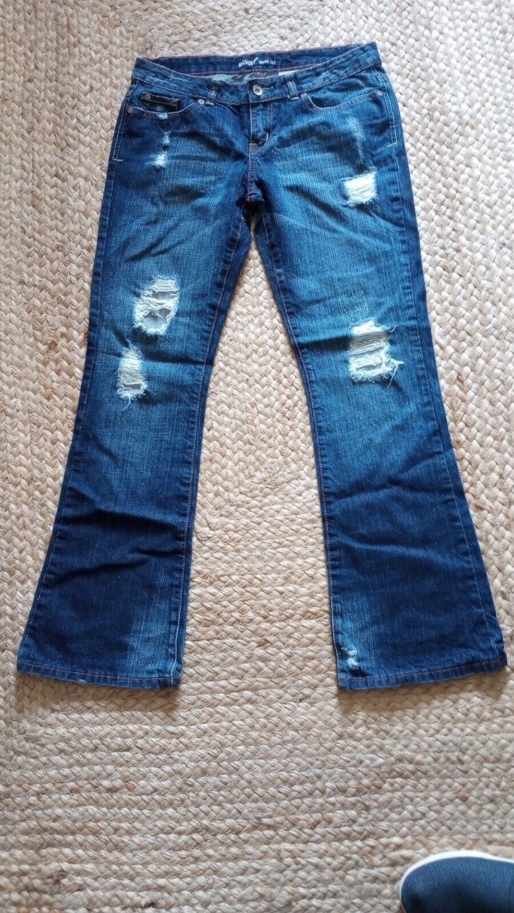 Revolt Women's Sz 9 Jeans Flare leg Distressed Dark Wash Low Rise Y2K 90s Grunge - Picture 3 of 15